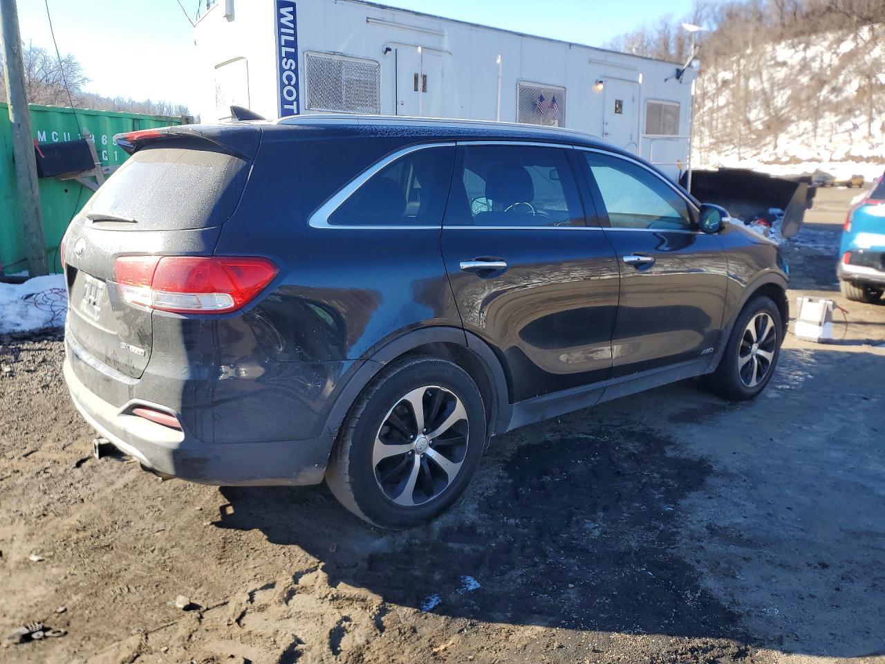 2017 KIA SORENTO