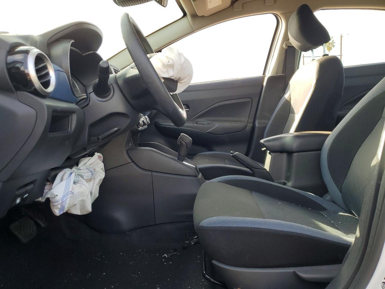 2025 NISSAN VERSA