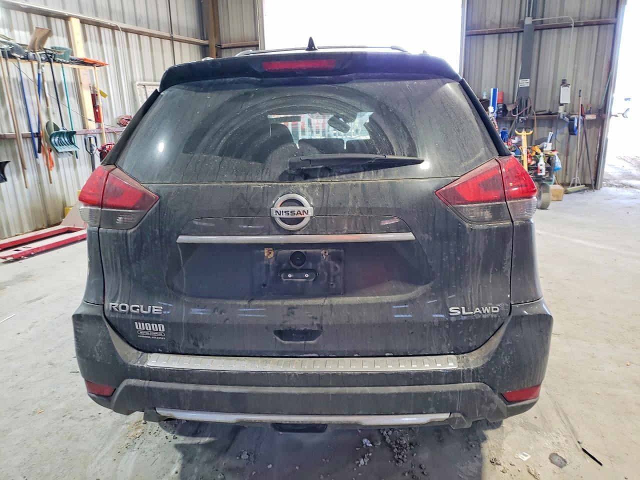 2017 NISSAN ROGUE