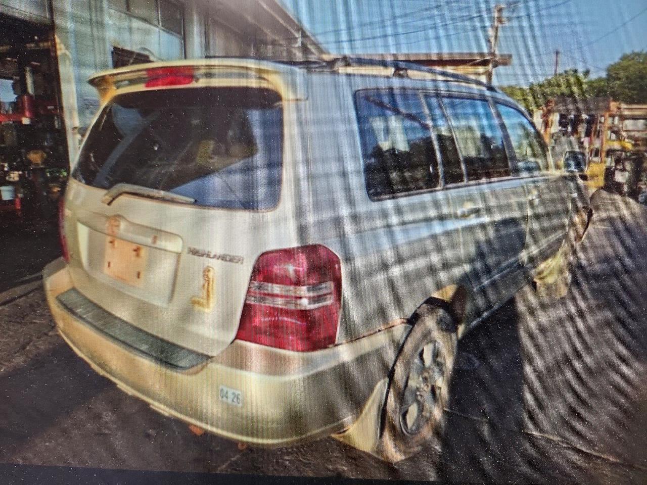 2003 TOYOTA HIGHLANDER