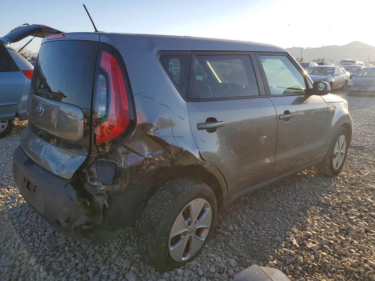 2016 KIA SOUL