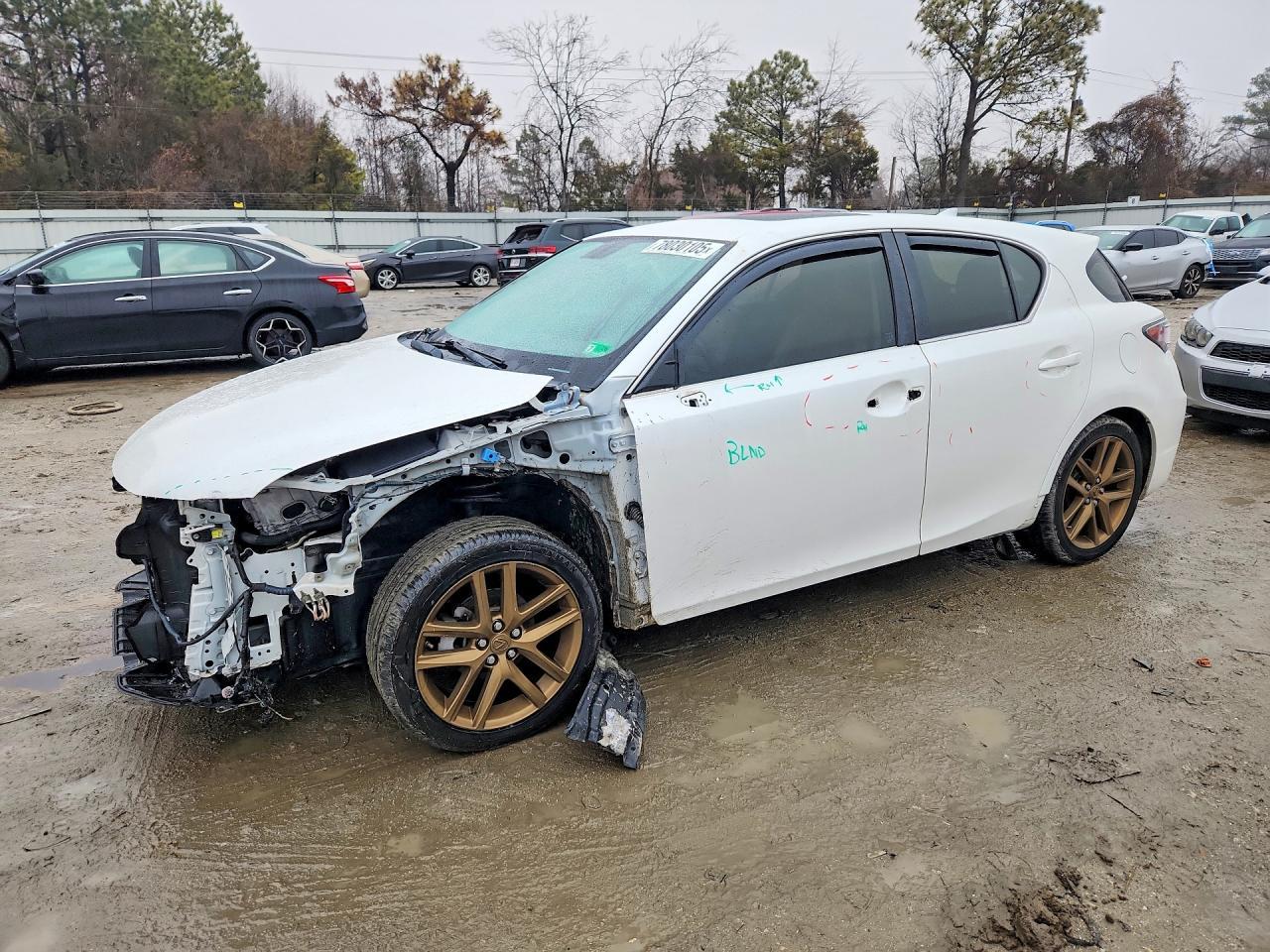 2015 LEXUS CT 200H