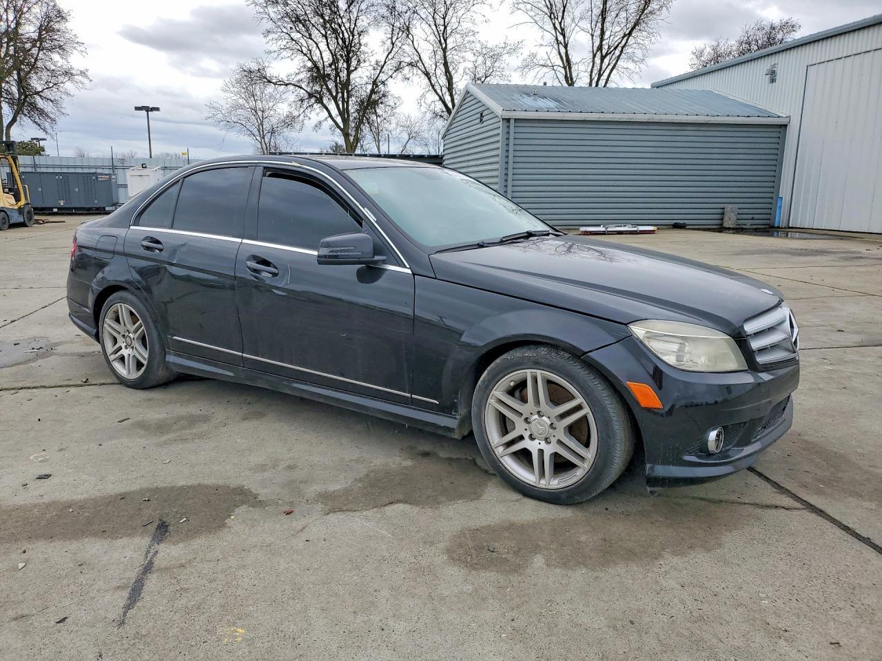 2010 MERCEDES-BENZ C-CLASS