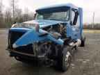 2012 VOLVO Vn