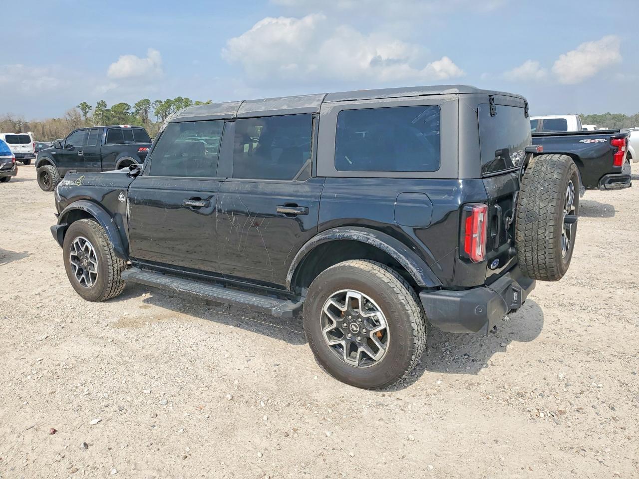 2024 FORD Bronco