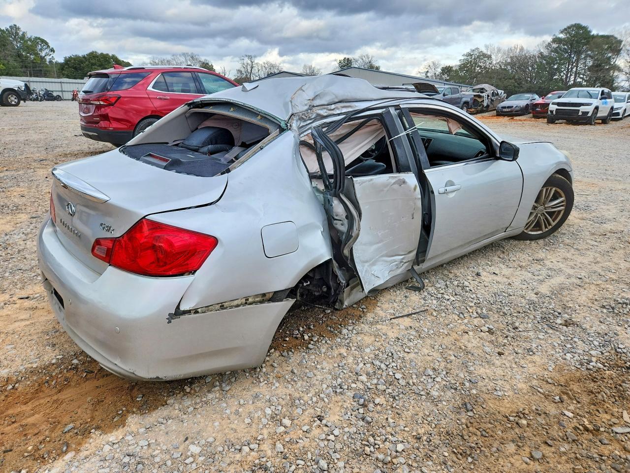 2012 INFINITI G37