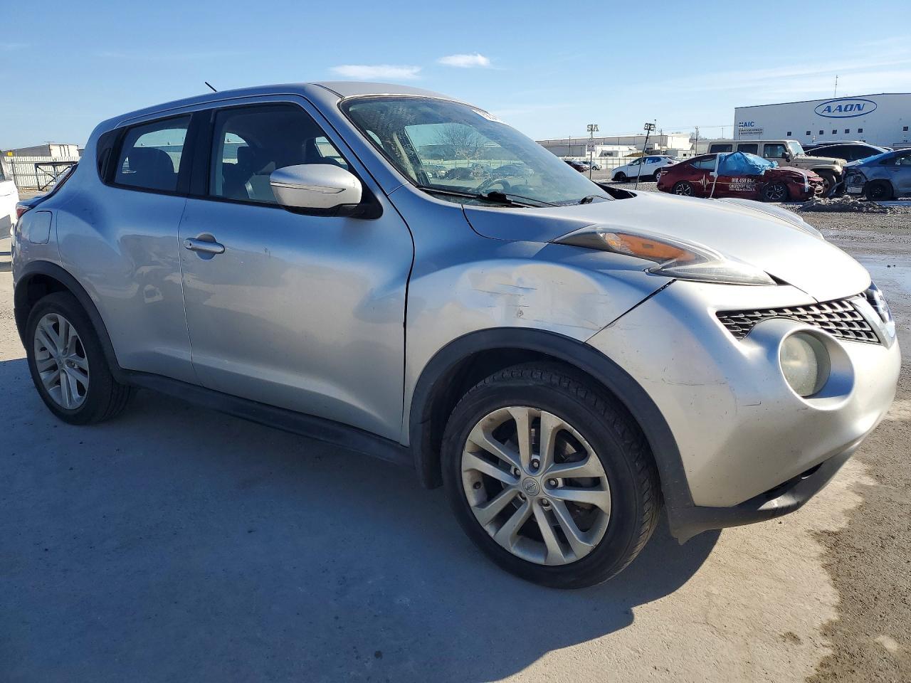 2015 NISSAN Juke