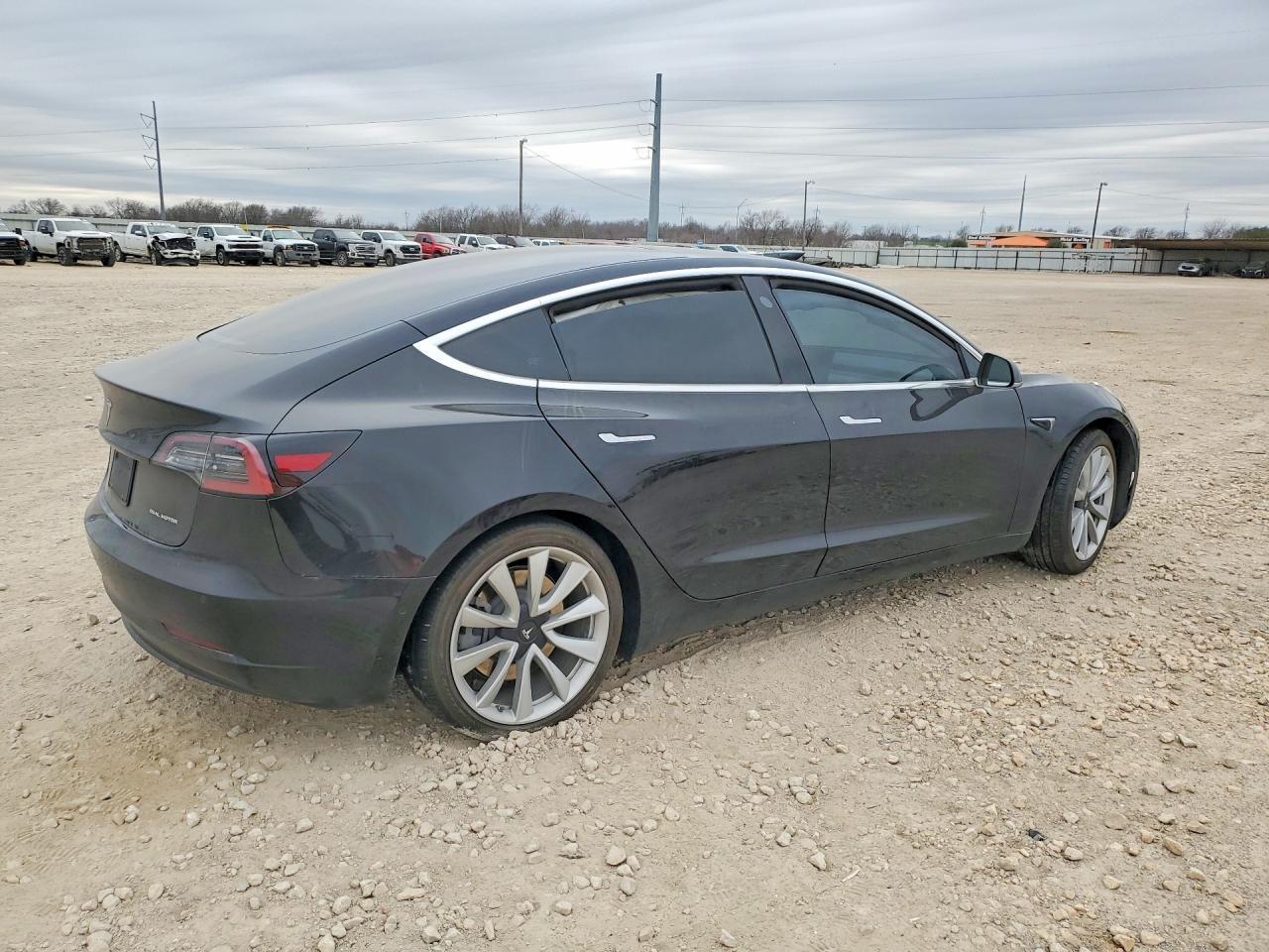 2019 TESLA MODEL 3