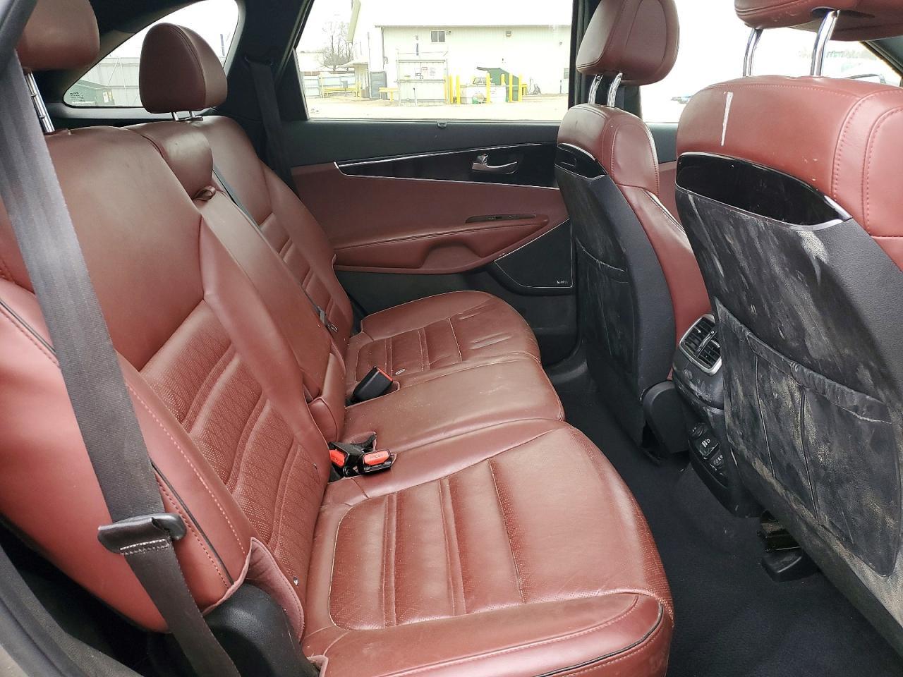 2016 KIA SORENTO