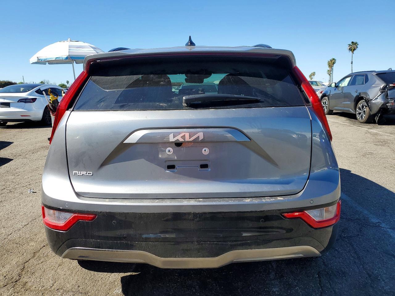 2025 KIA Niro