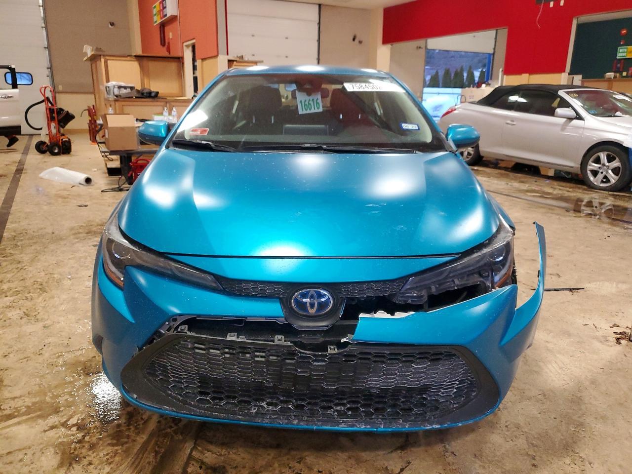 2022 TOYOTA COROLLA