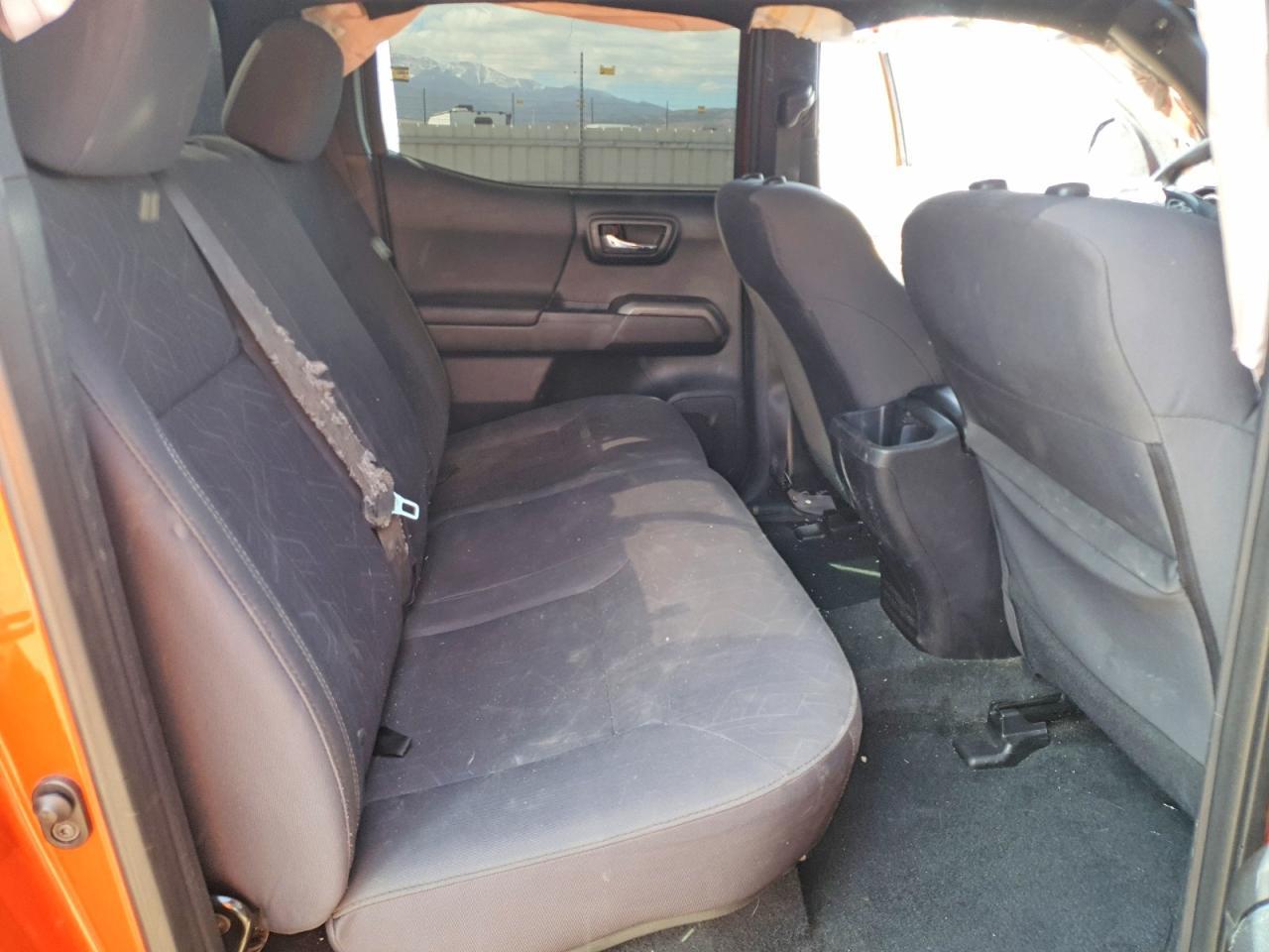 2016 TOYOTA TACOMA