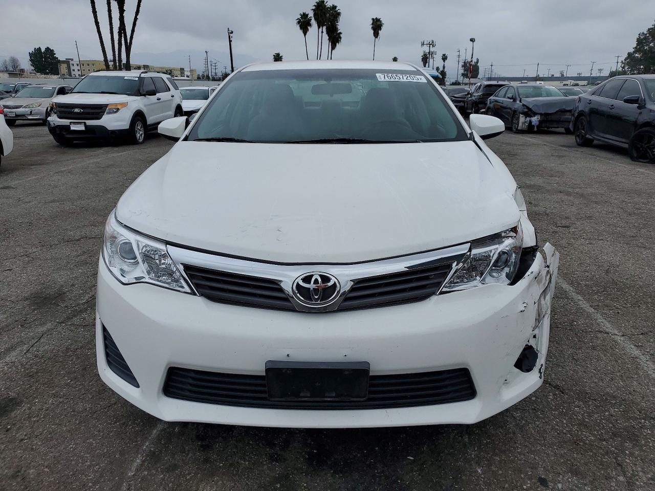 2014 TOYOTA CAMRY