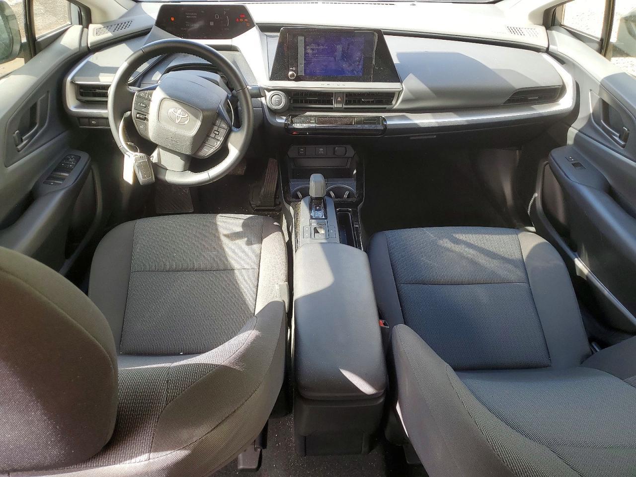 2024 TOYOTA PRIUS