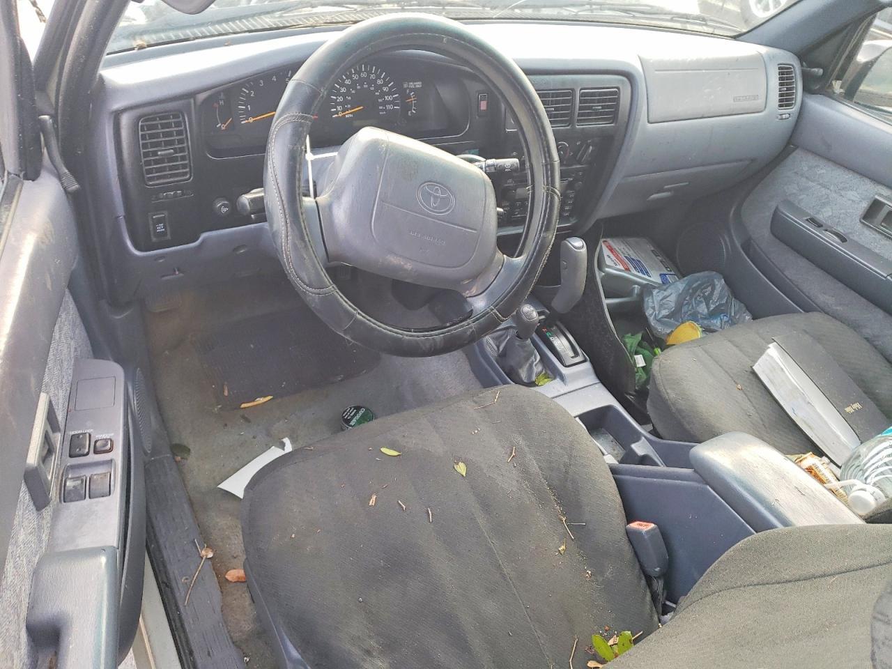 2000 TOYOTA TACOMA