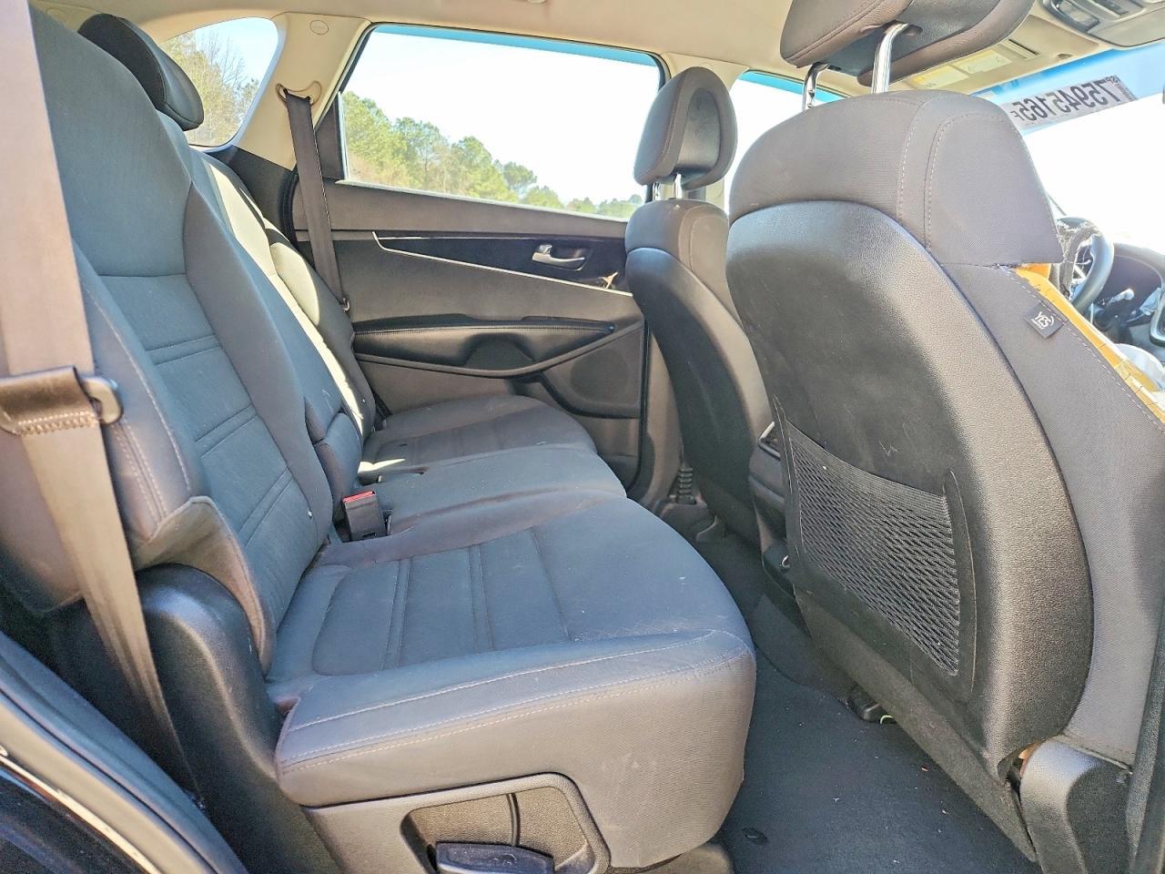2016 KIA SORENTO