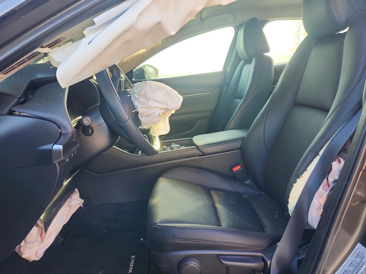 2025 MAZDA 3