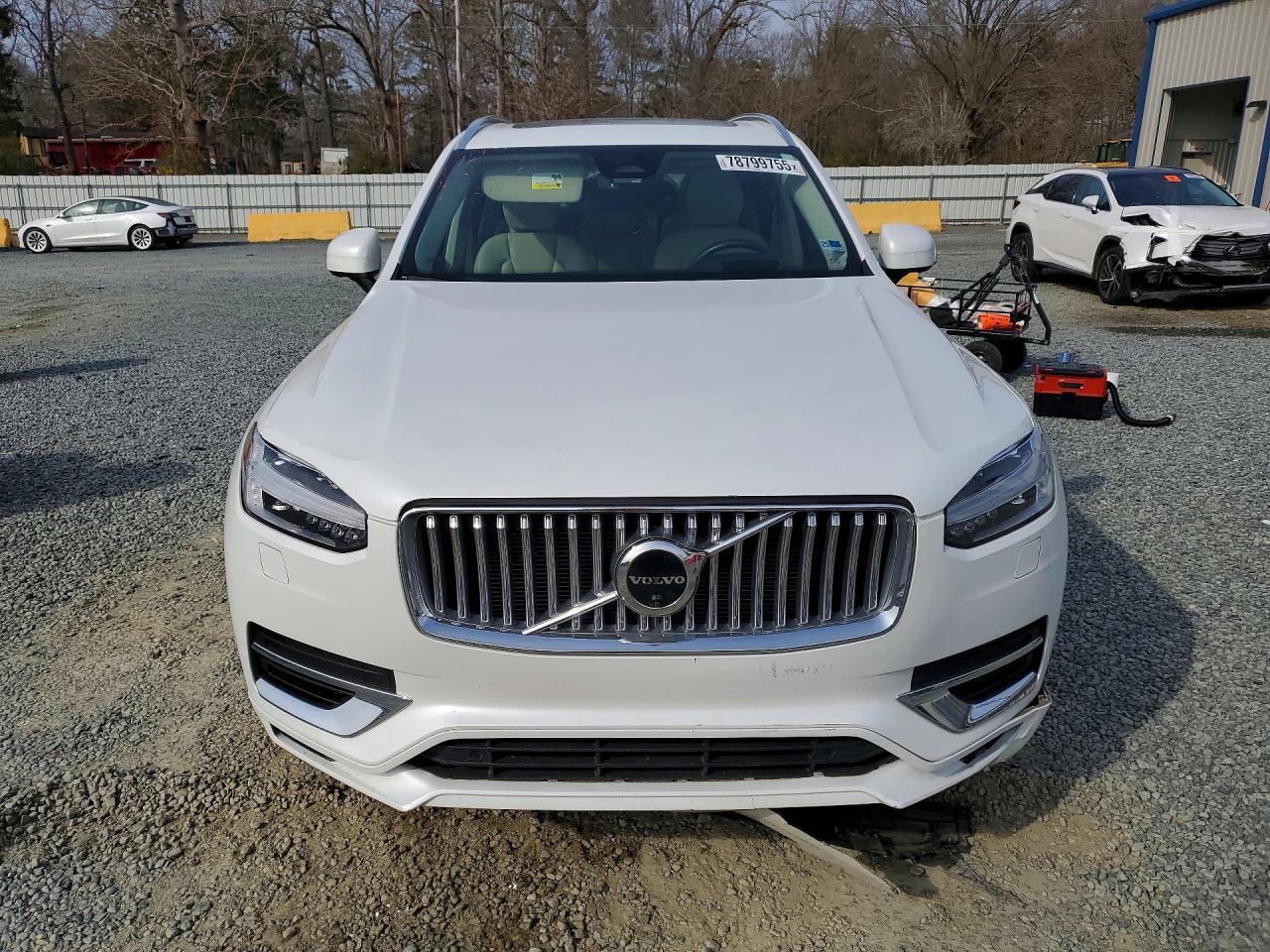 2023 VOLVO XC90