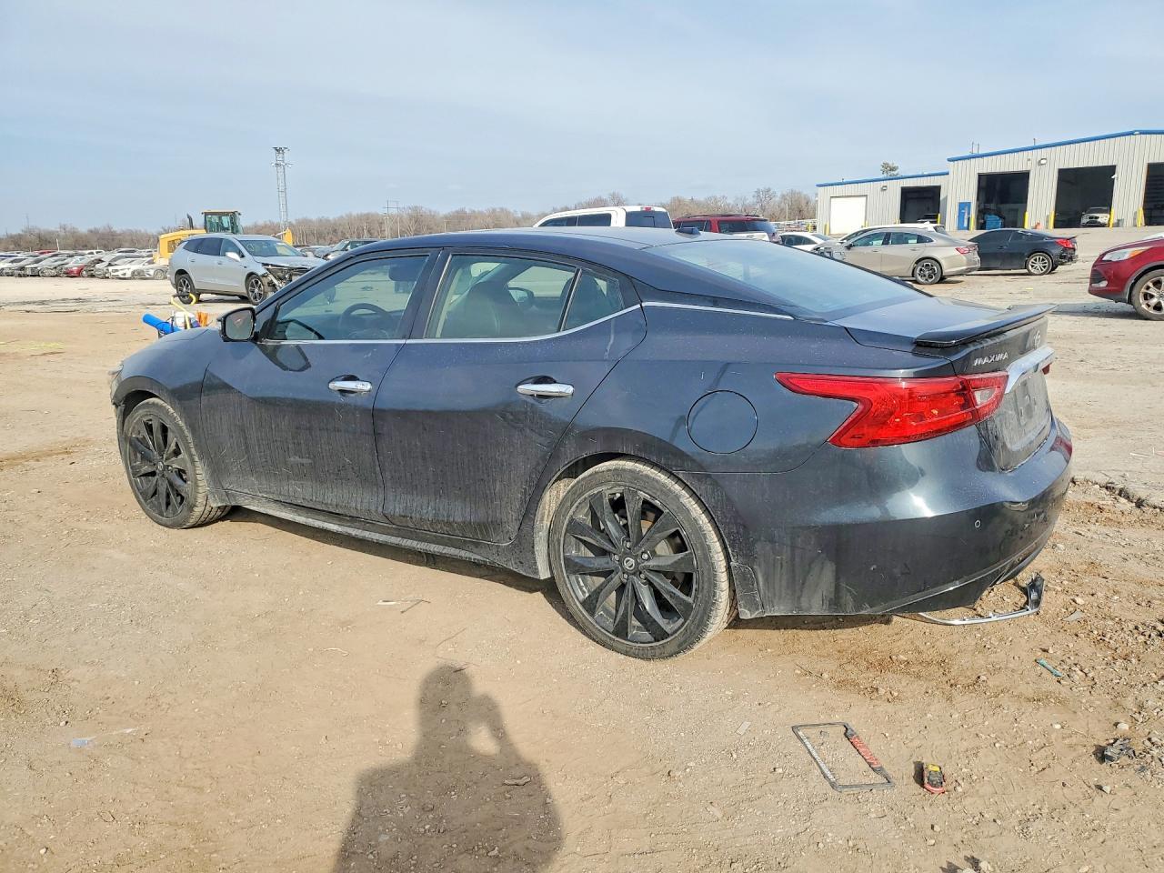 2016 NISSAN Maxima