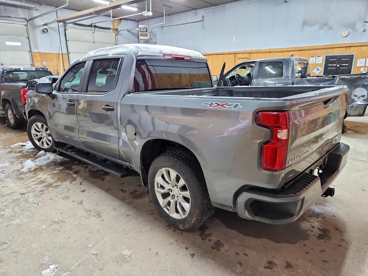 2021 CHEVROLET Silverado