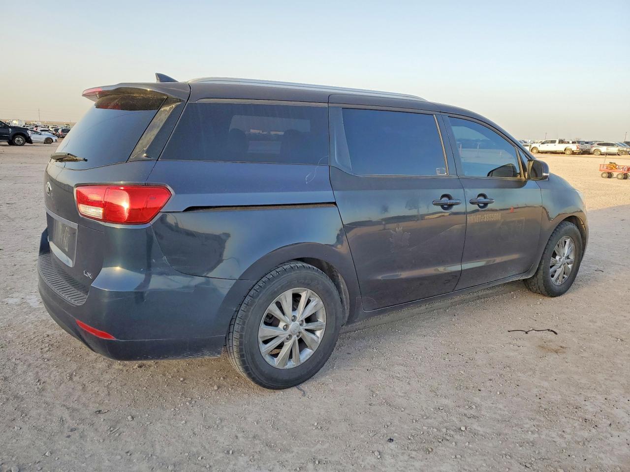 2015 KIA SEDONA