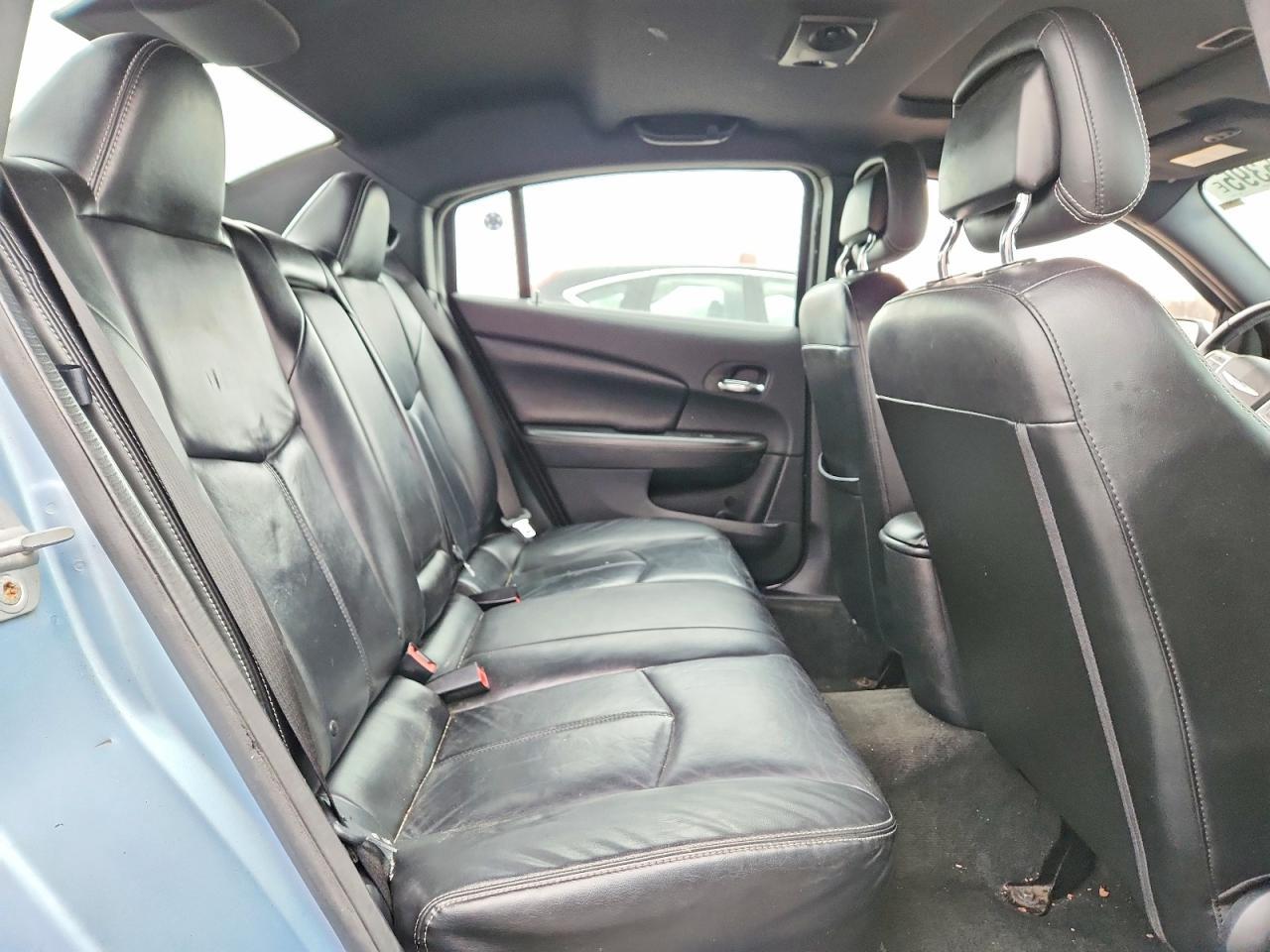 2012 CHRYSLER 200