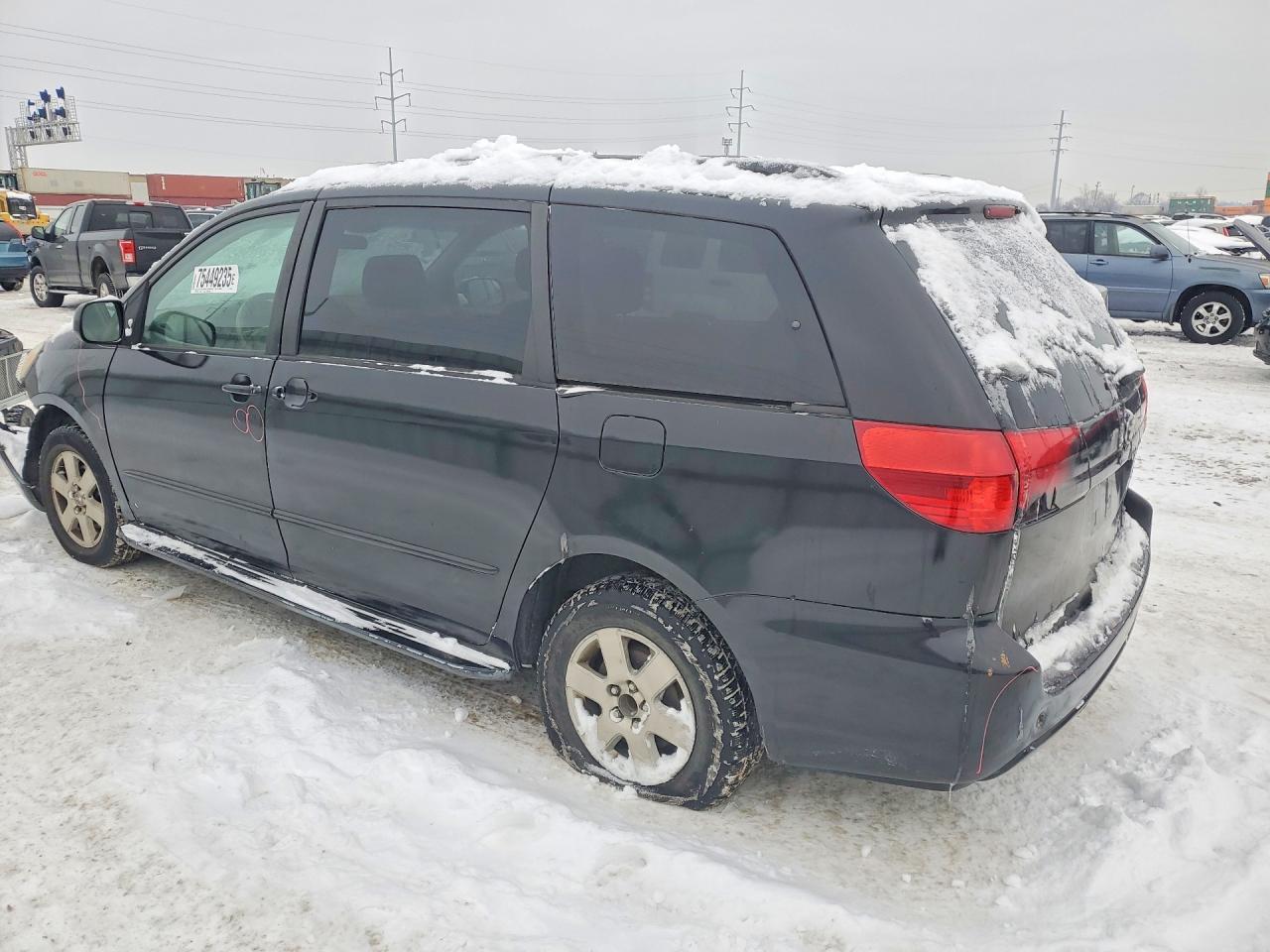 2004 TOYOTA SIENNA