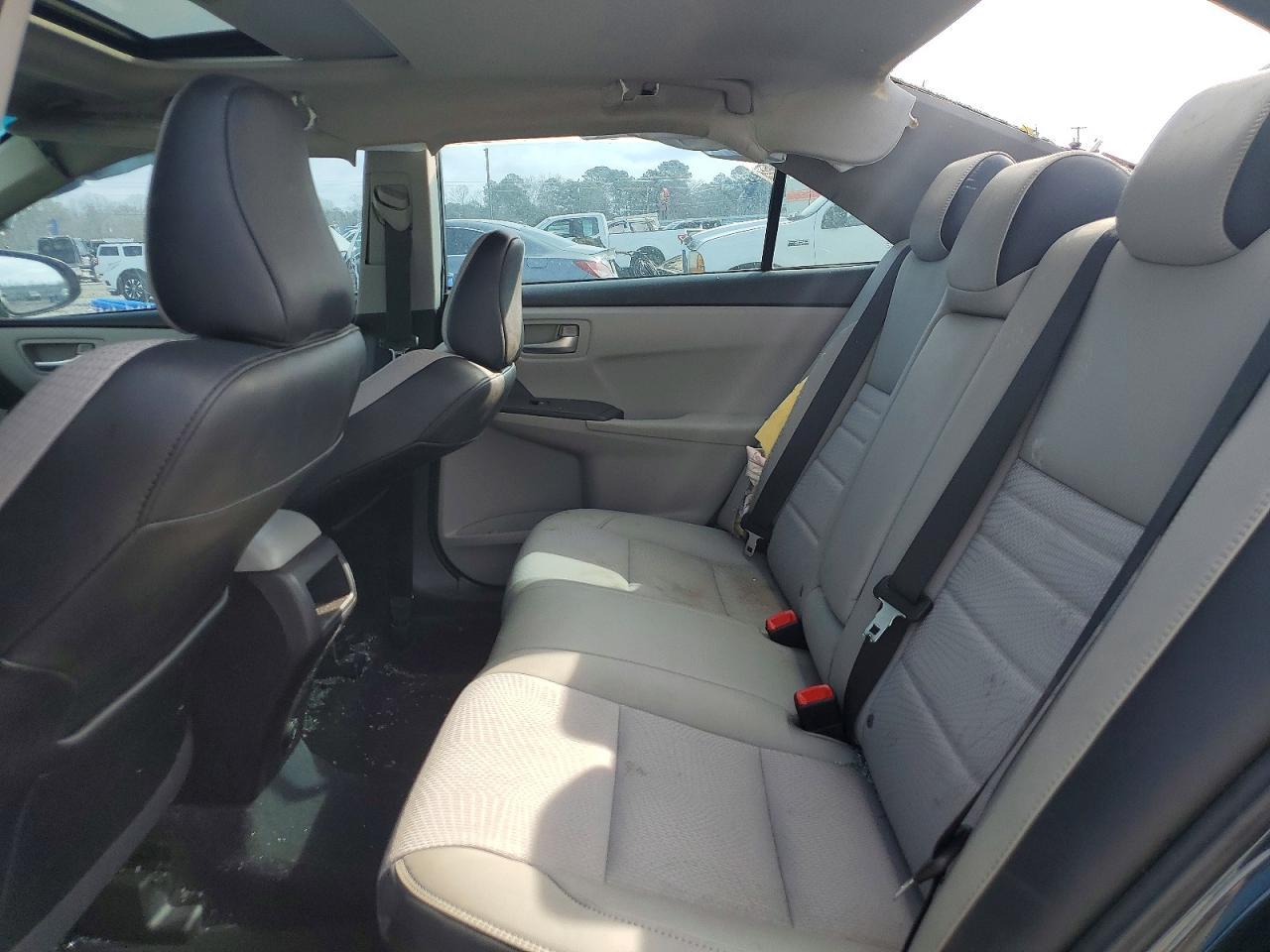 2017 TOYOTA CAMRY