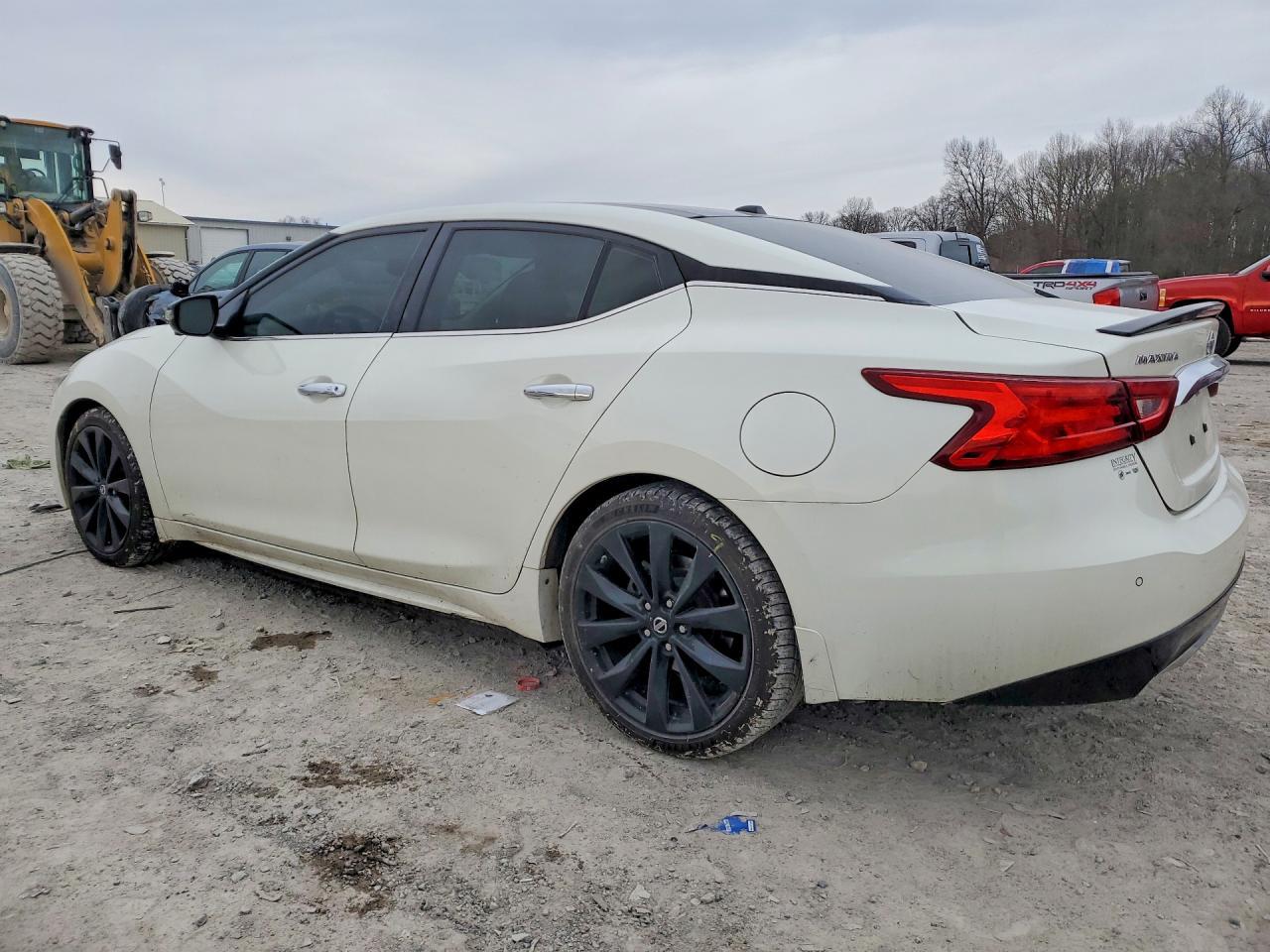 2017 NISSAN Maxima