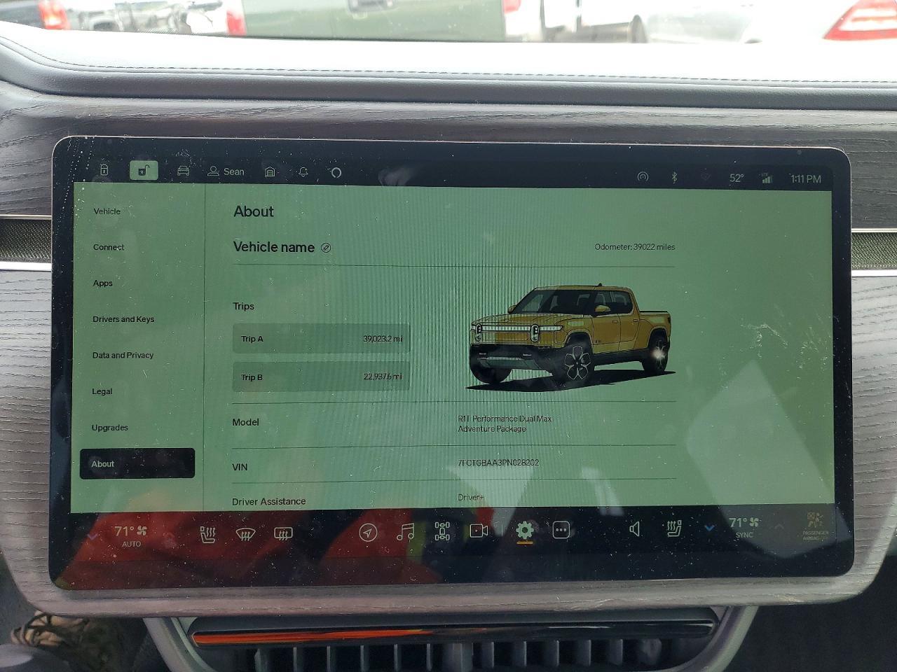 2023 RIVIAN R1t