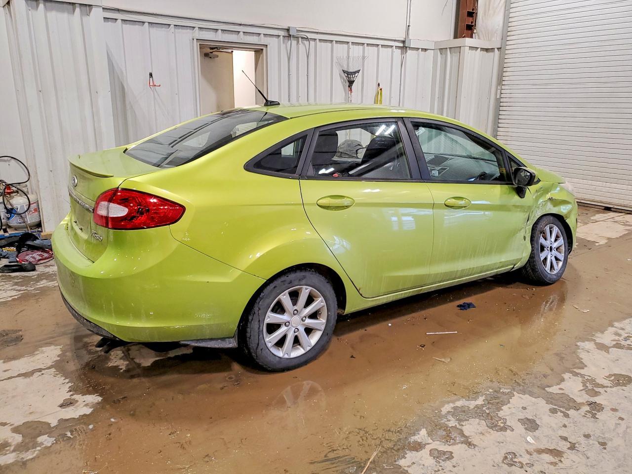 2011 FORD Fiesta