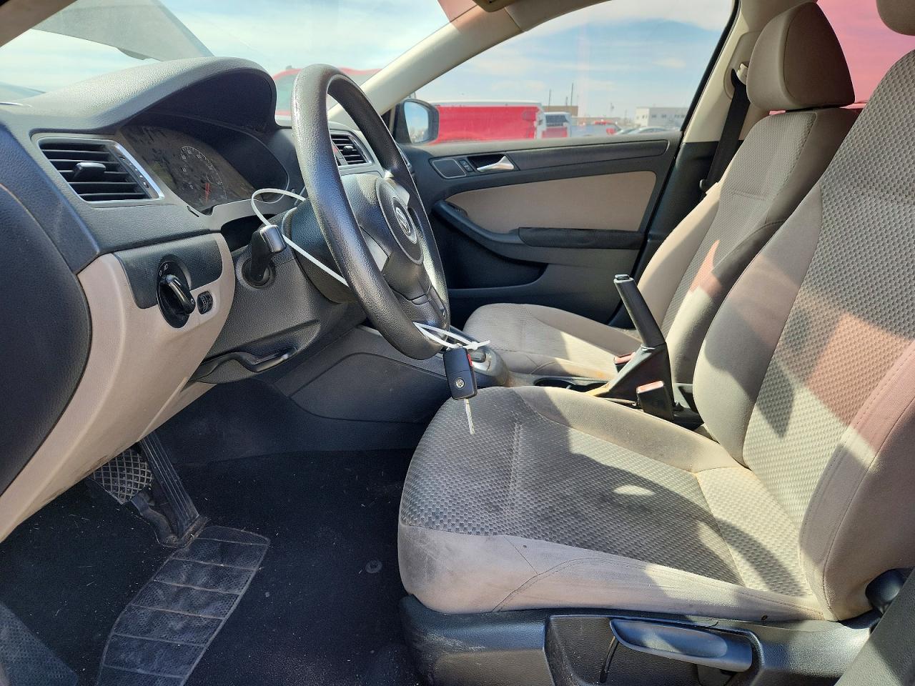 2011 VOLKSWAGEN JETTA