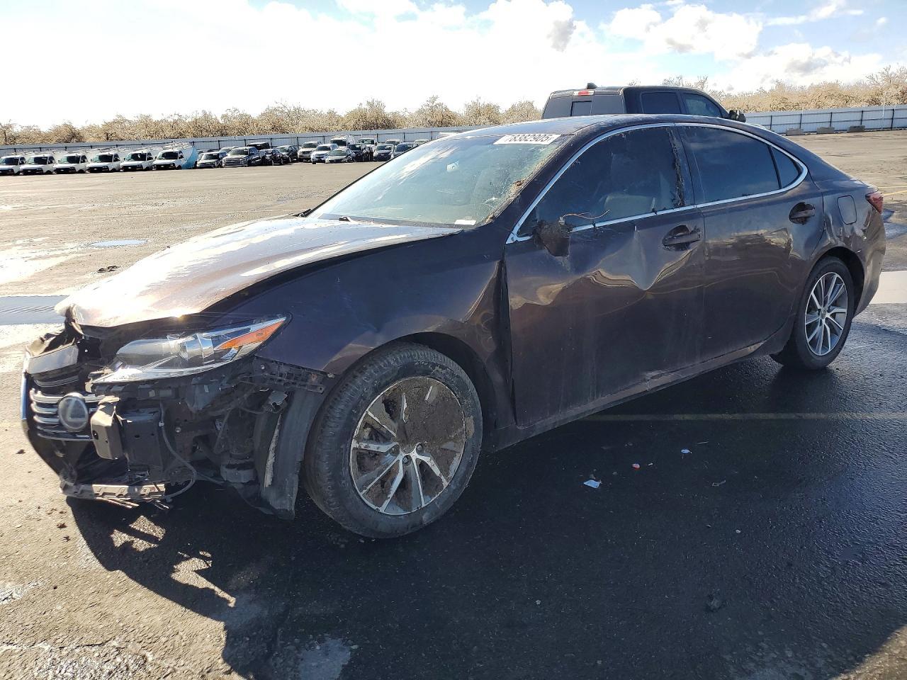 2016 LEXUS ES 300H