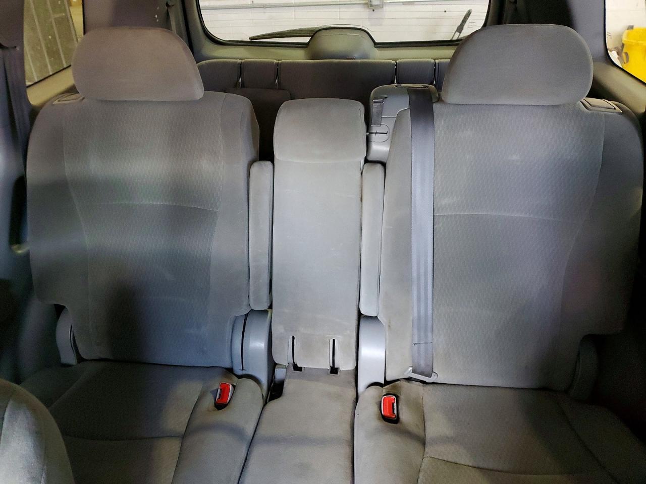 2010 TOYOTA HIGHLANDER