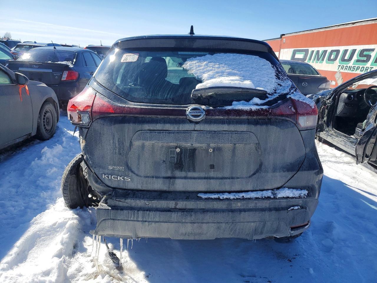 2021 NISSAN KICKS