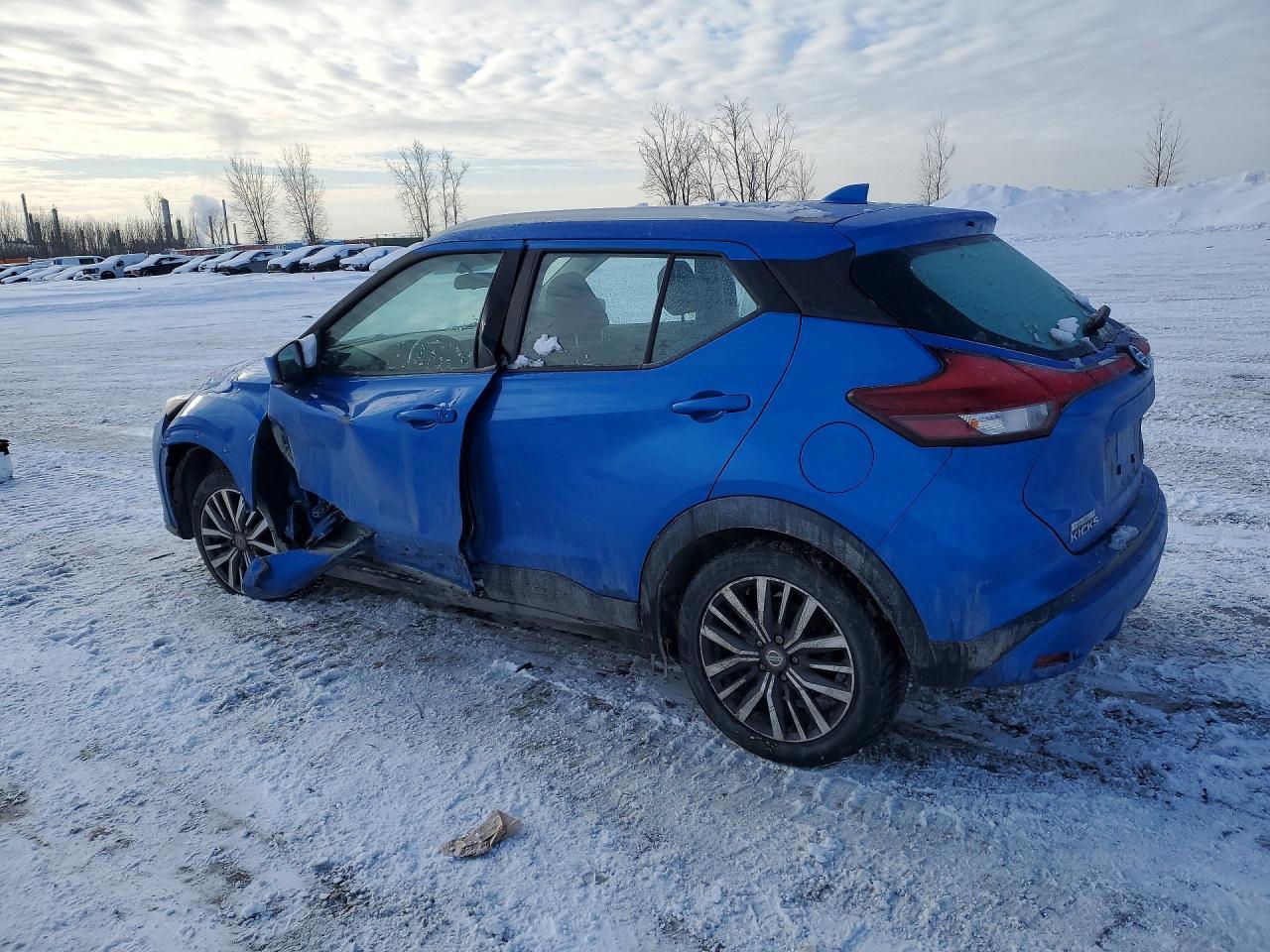 2021 NISSAN KICKS