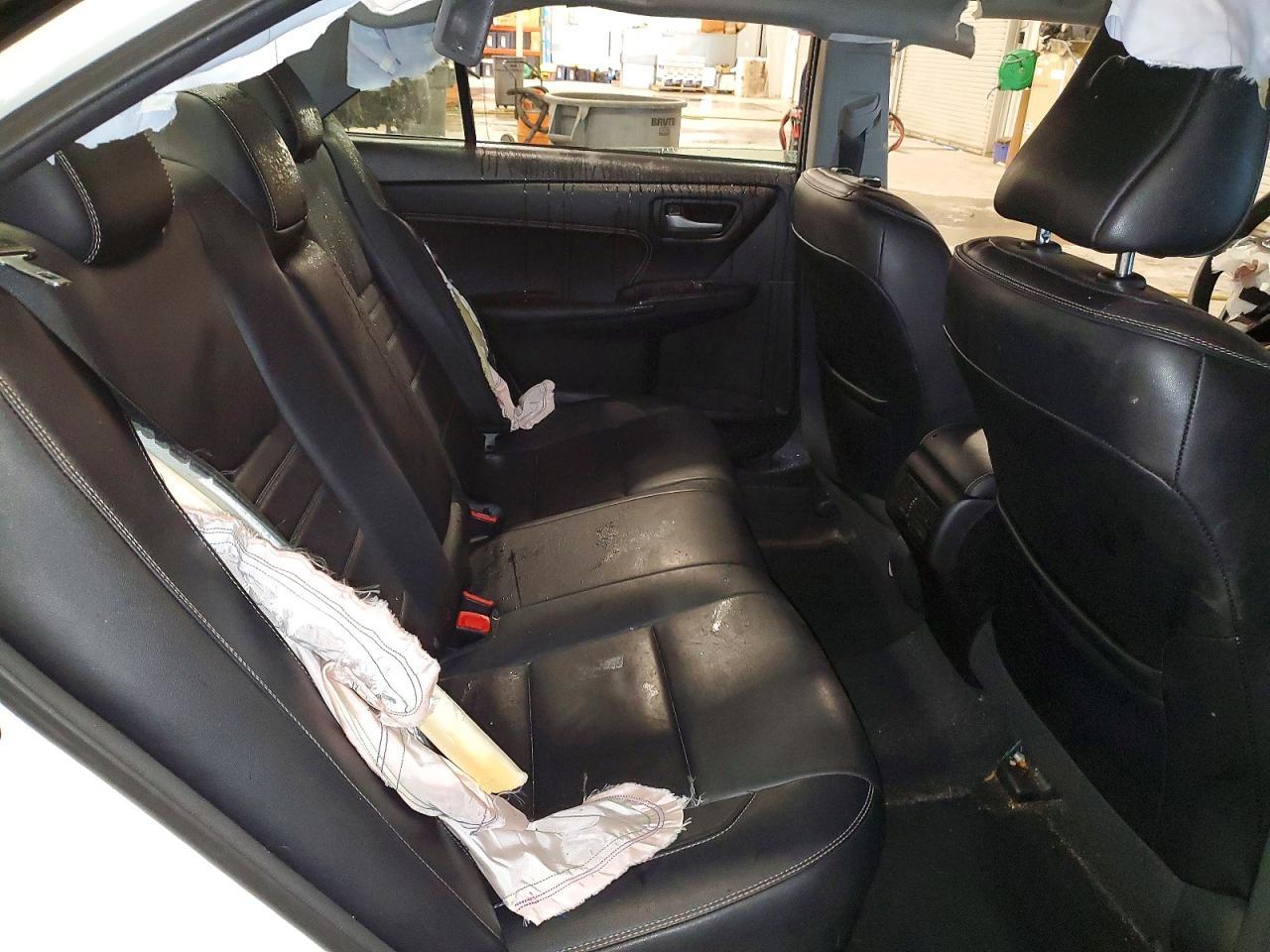 2016 TOYOTA CAMRY