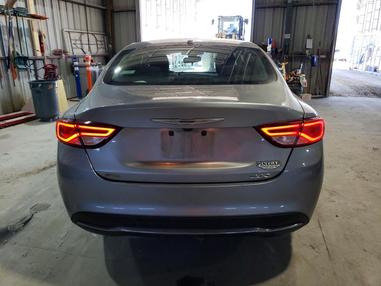 2015 CHRYSLER 200