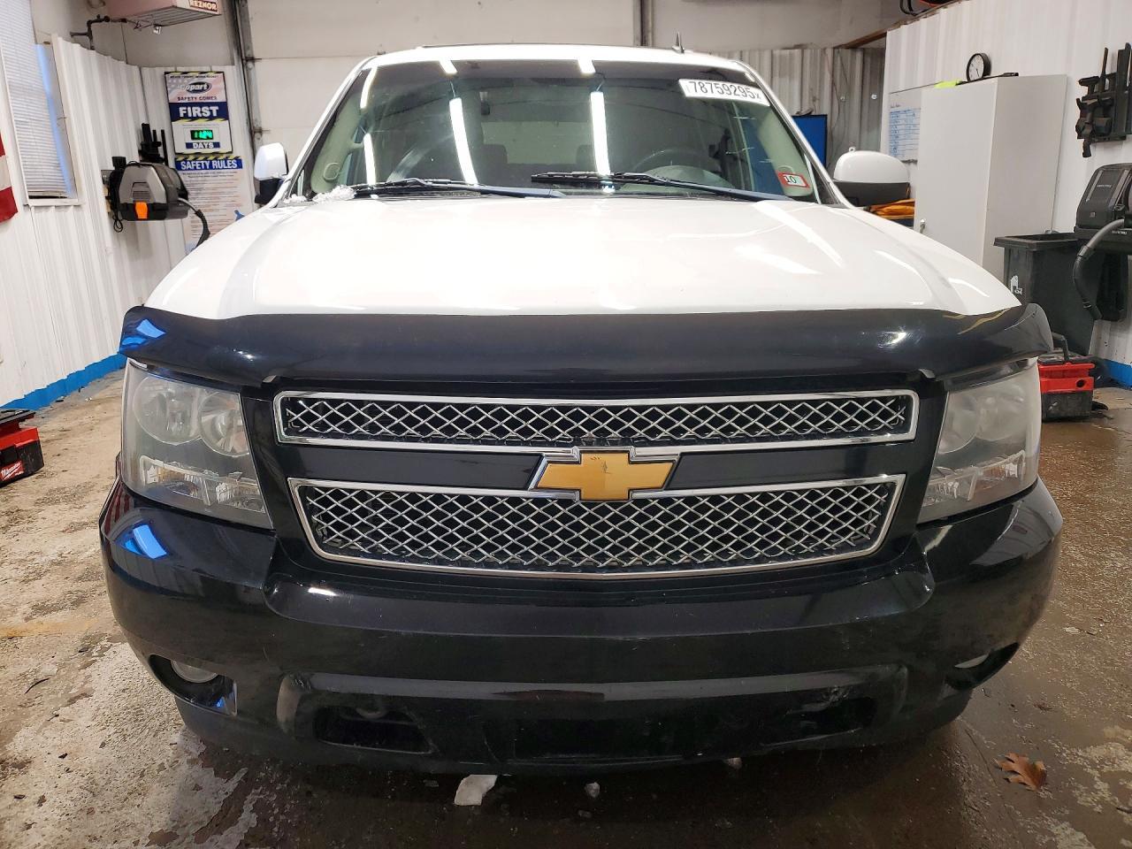 2011 CHEVROLET Suburban