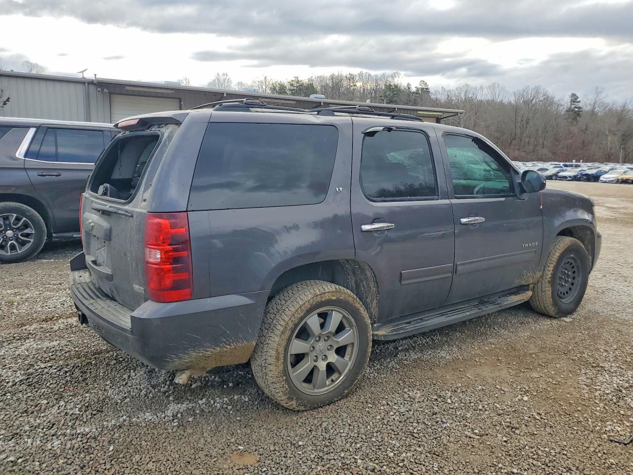 2011 CHEVROLET Tahoe