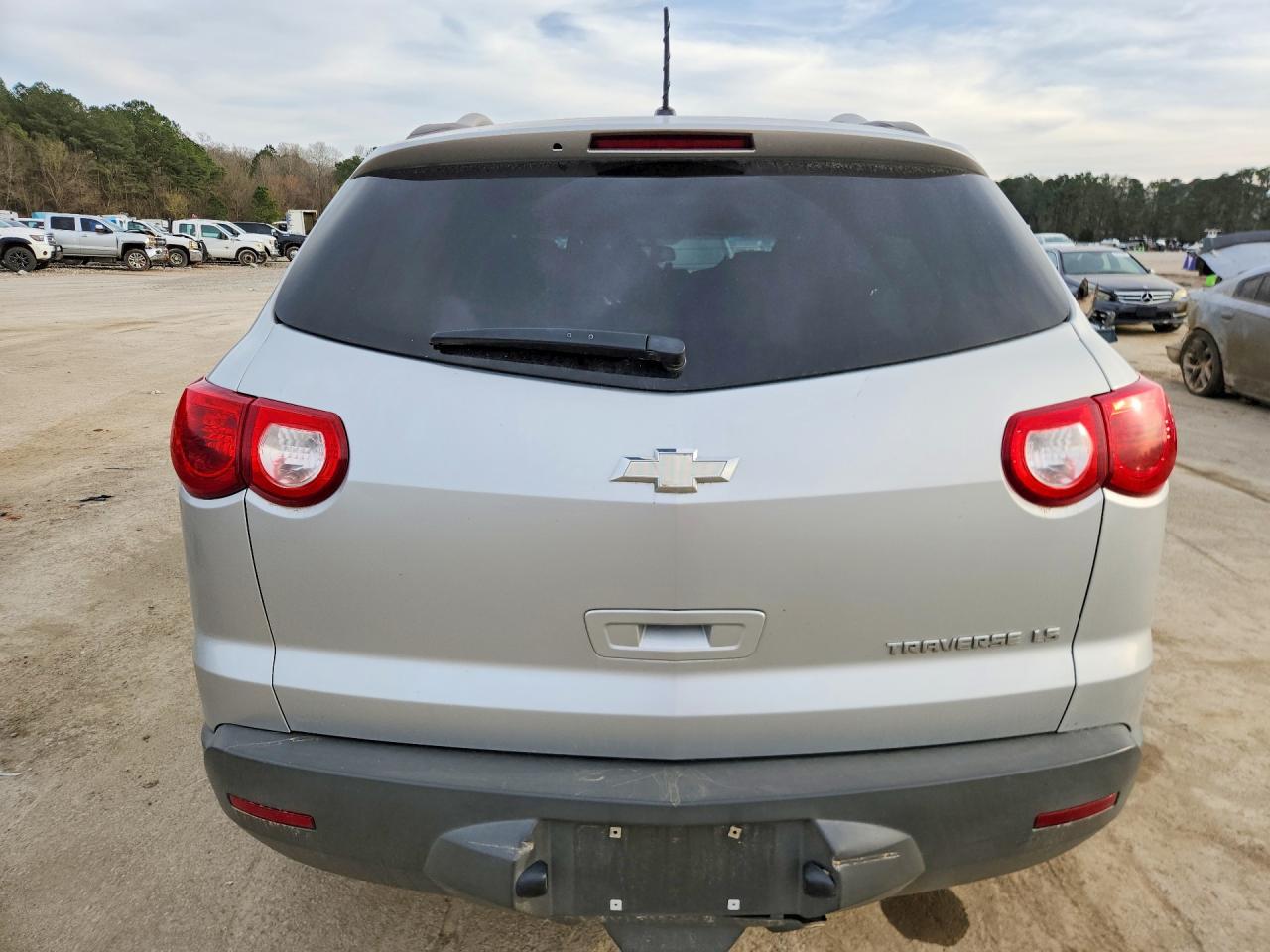 2011 CHEVROLET TRAVERSE