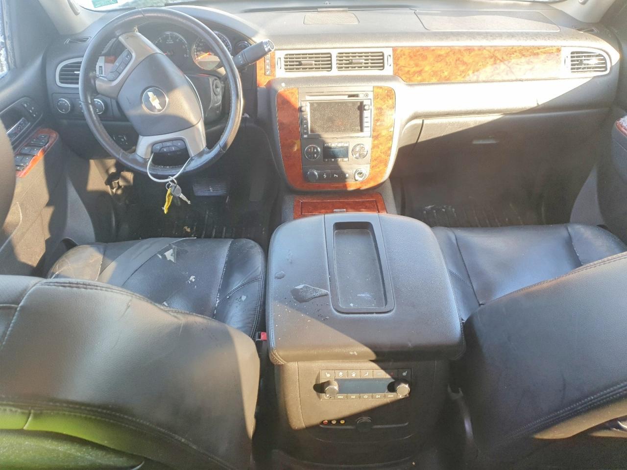 2011 CHEVROLET Tahoe