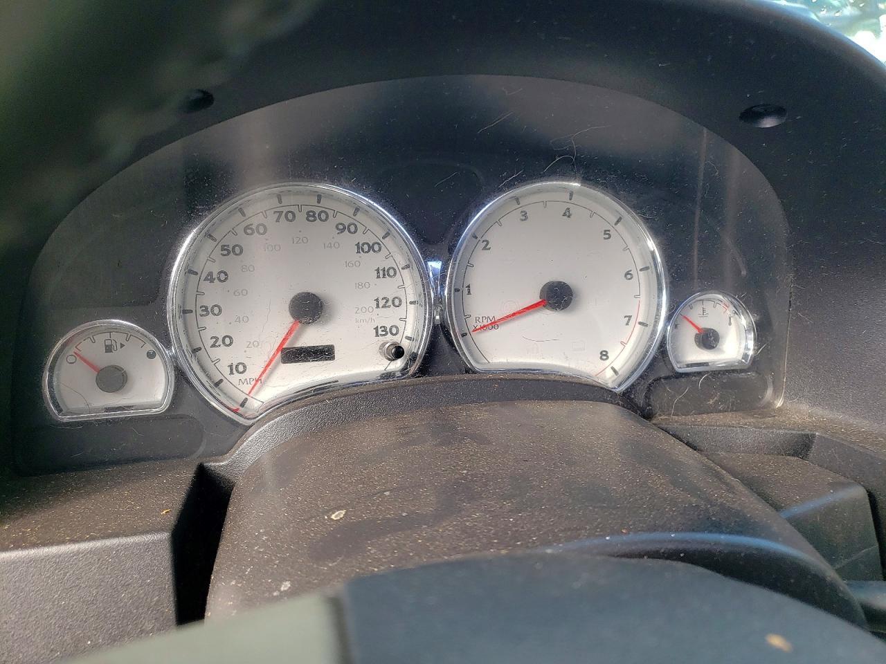2004 SATURN Vue
