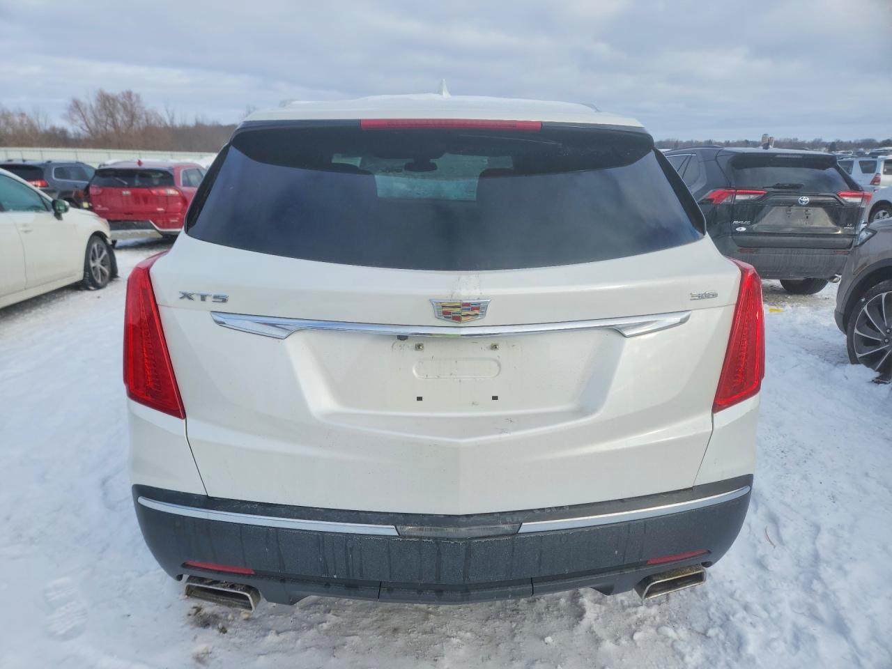 2017 CADILLAC XT5