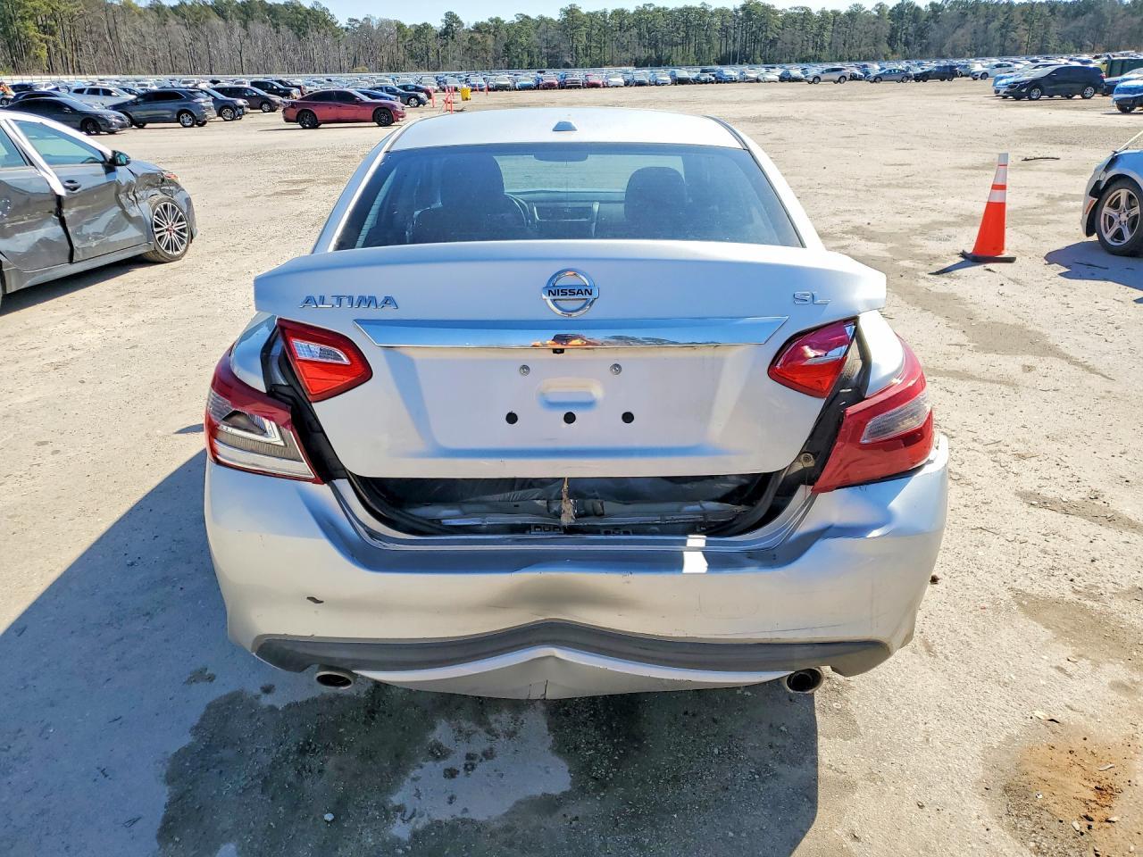 2017 NISSAN ALTIMA