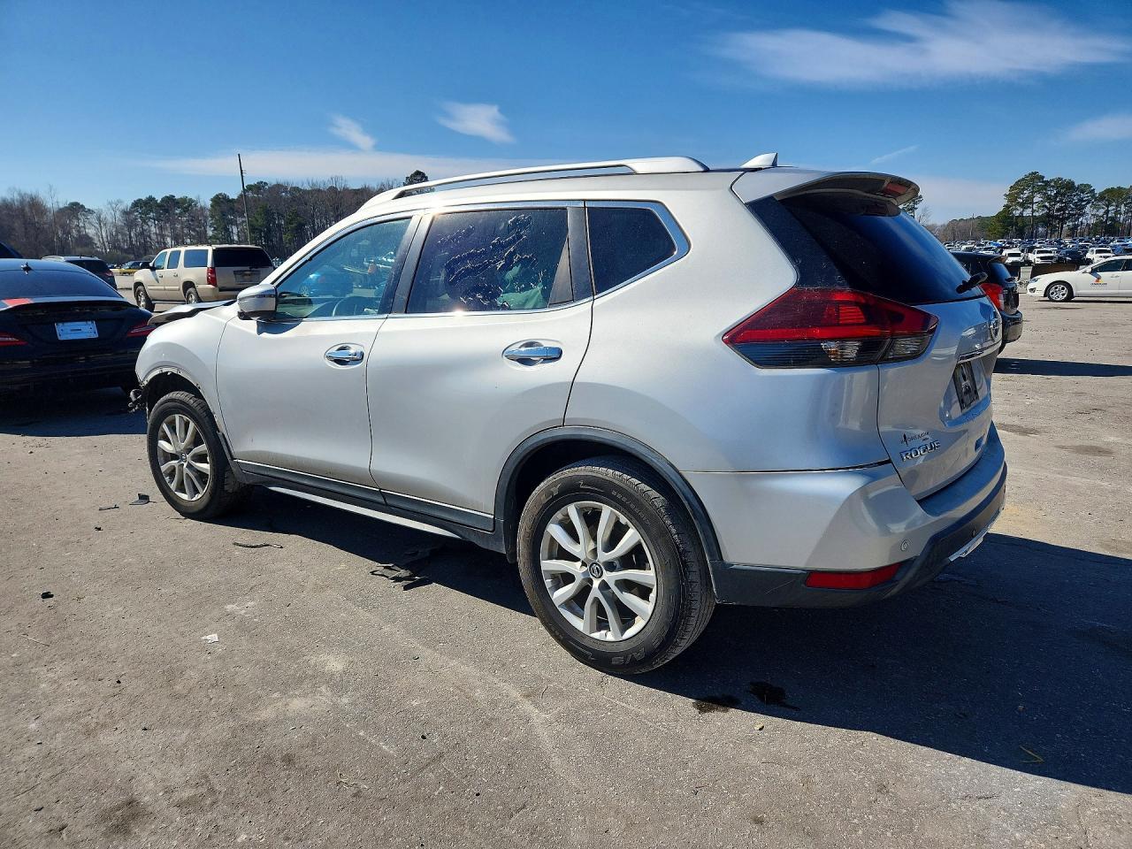 2019 NISSAN ROGUE