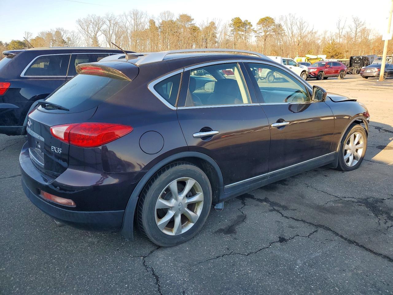 2010 INFINITI EX35