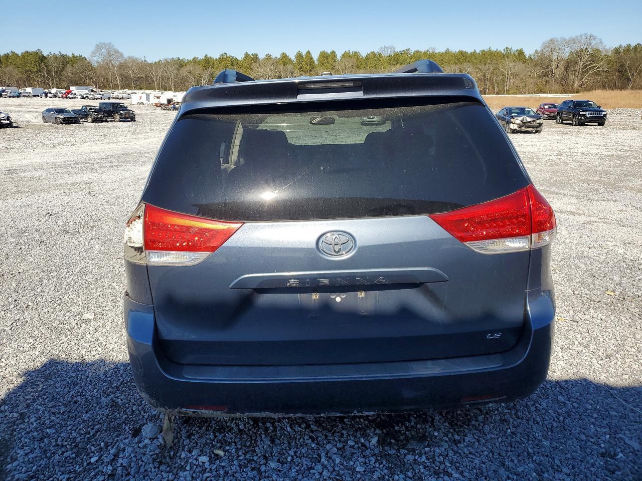 2014 TOYOTA SIENNA