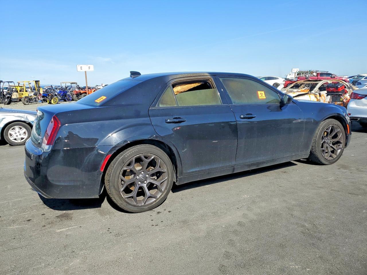 2019 CHRYSLER 300