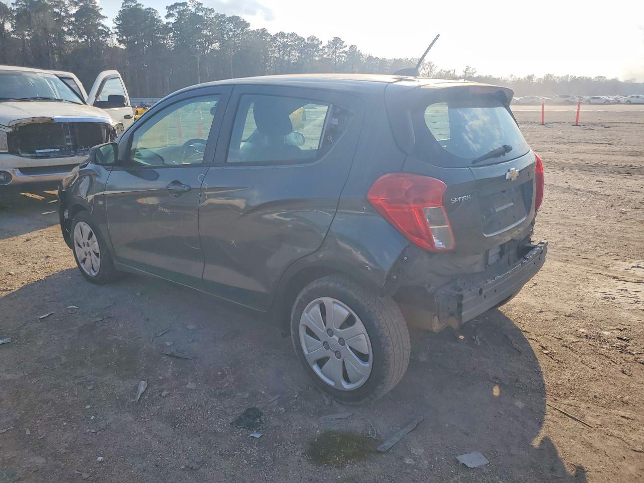 2017 CHEVROLET Spark